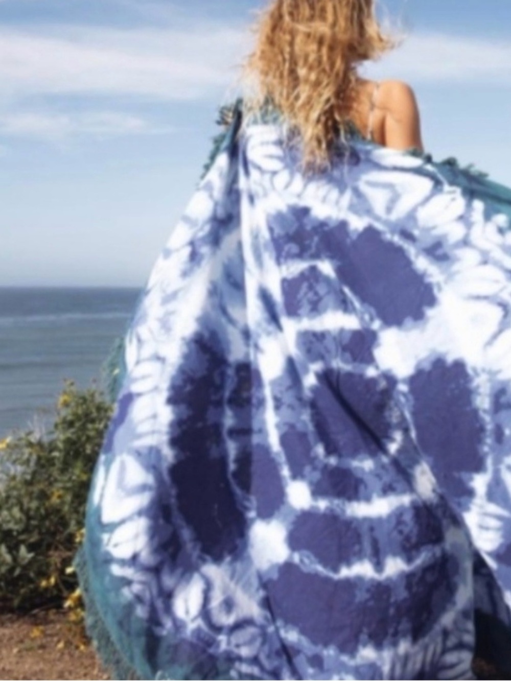 Gypsy 05 Blue and White Tie-Dye Round Beach Cover